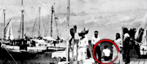 Expert Believes New Amelia Earhart Photo Is Not Her (Image credit Inside Edition | YouTube)
