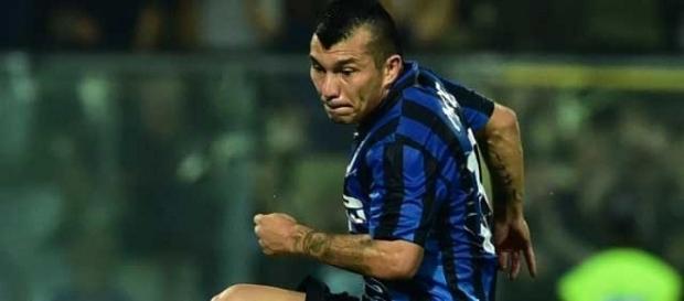 Gary Medel con la casaca del Inter de Milán-Serie "A" Italia Gary Medel con la casaca del Inter de Milán-Serie "A" Italia