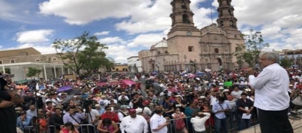Los políticos de la vieja guardia del sistema, ahora se unen a morena / Foto: amlo.org.mx Los políticos de la vieja guardia del sistema, ahora se unen a morena / Foto: amlo.org.mx