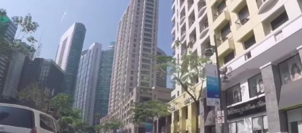 Modern Metro Manila 2016 Tour Overview by HourPhilippines.com Hour Philippines TV/Youtube Modern Metro Manila 2016 Tour Overview by HourPhilippines.com Hour Philippines TV/Youtube