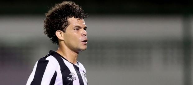 O jogador está no clube desde o ano passado (Foto: Reprodução) O jogador está no clube desde o ano passado (Foto: Reprodução)