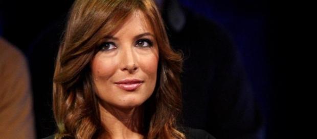Dieci piccoli infami: tutti gli sciagurati incontri di Selvaggia Lucarelli - langolodikey.it Dieci piccoli infami: tutti gli sciagurati incontri di Selvaggia Lucarelli - langolodikey.it