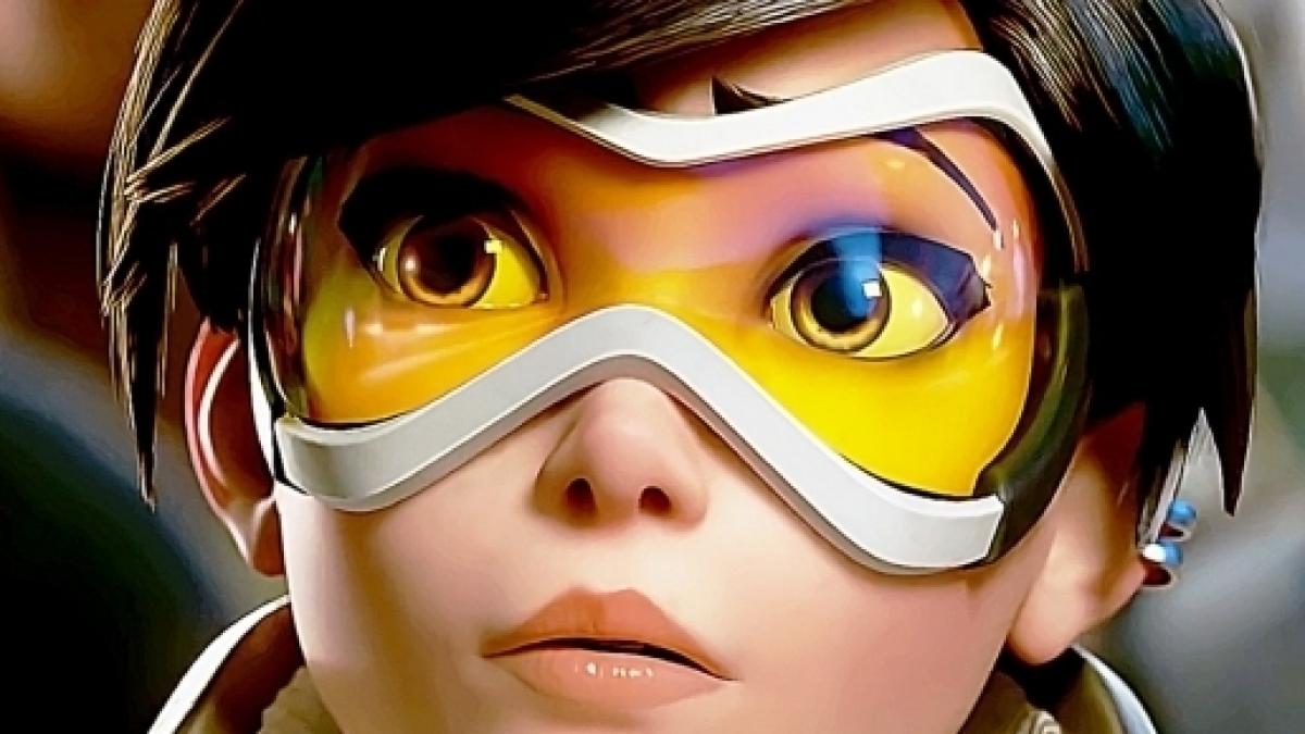 Overwatch Player Acquires Weird Tracer Easter Egg