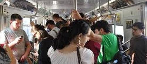 Man arrested for going on a cursing rant on a crowded train [Image: flickr.com]