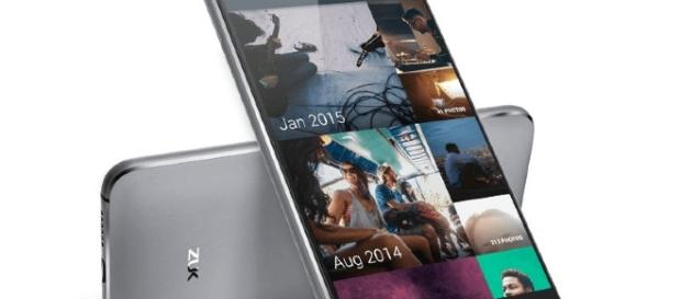 Best mobile phones 2017 (Image Credit: Samsung/youtube) Best mobile phones 2017 (Image Credit: Samsung/youtube)