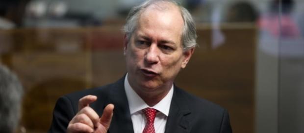 Ex-governador Ciro Gomes se manifestou em rede social a respeito da condenação do ex-presidente Lula Ex-governador Ciro Gomes se manifestou em rede social a respeito da condenação do ex-presidente Lula