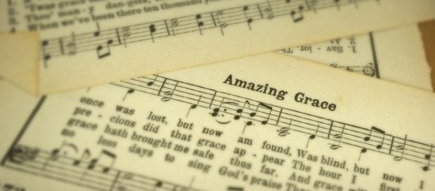 Letra do hino ''Amazing Grace'', escrito por John Newton Letra do hino ''Amazing Grace'', escrito por John Newton