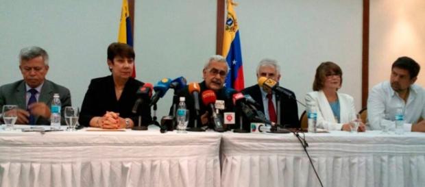 Rectora Cecilia Arocha dio los resultados del plebiscito Rectora Cecilia Arocha dio los resultados del plebiscito