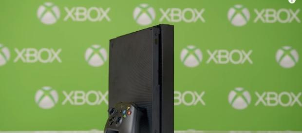 Xbox One X - YouTube/Austin Evans Channel Xbox One X - YouTube/Austin Evans Channel