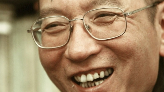 Il premio Nobel cinese Liu Xiaobo &egrave; stato scarcerato a causa di un ... - tpi.it