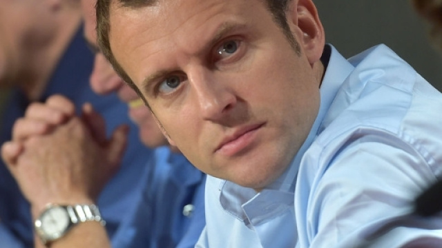 Le jour où Emmanuel Macron a failli désavouer François Hollande