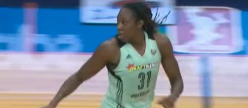Tina Charles and the New York Liberty host the Chicago Sky in Friday night's WNBA action. [Image via WNBA/YouTube]