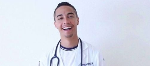 Known as the 'singing doctor' online, Dr. Brandon Rogers died over a week after his 'AGT' audition. / from 'Instagram' (@drb_rog)