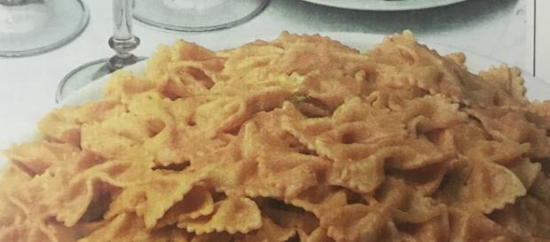 Farfalle con la mousse di prosciutto Farfalle con la mousse di prosciutto