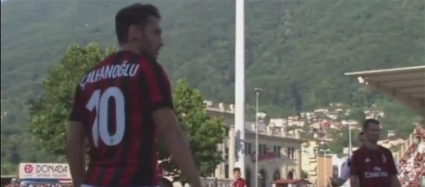 Hakan Çalhanoğlu, giocatore del Milan Hakan Çalhanoğlu, giocatore del Milan