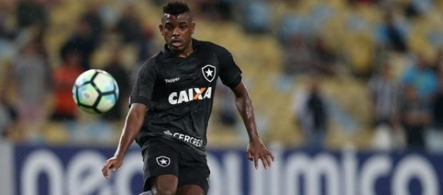 Marcos Vinicius jogando pelo Botafogo. ( Foto: Google) Marcos Vinicius jogando pelo Botafogo. ( Foto: Google)