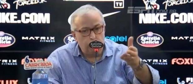 Roberto de Andrade abre o jogo e fala sobre reforços, saídas e patrocínio Roberto de Andrade abre o jogo e fala sobre reforços, saídas e patrocínio