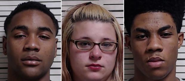 Três são presos por agressão sexual Três são presos por agressão sexual
