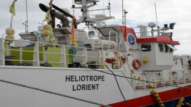 Un bébé mort et congelé retrouvé dans la chambre froide d'un bateau à Lorient. La mère est actuellement en détention.