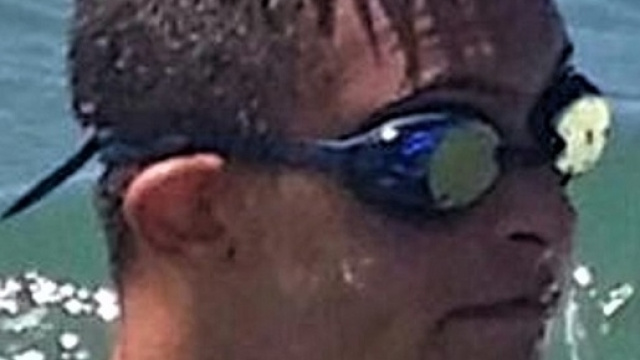 Valerio Catoia, giovane atleta con la sindrome di down, salva una bambina dall'annegamento