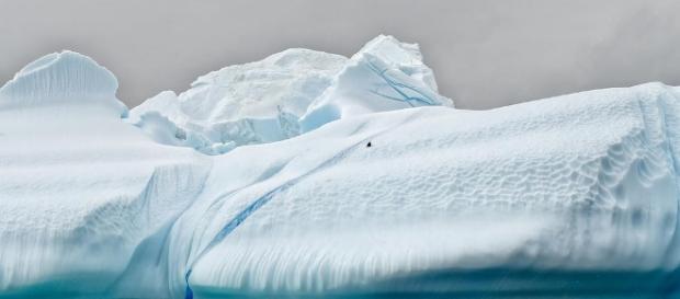 Antarctica iceberg breaks / Photo via Christopher Michel, Flickr Antarctica iceberg breaks / Photo via Christopher Michel, Flickr