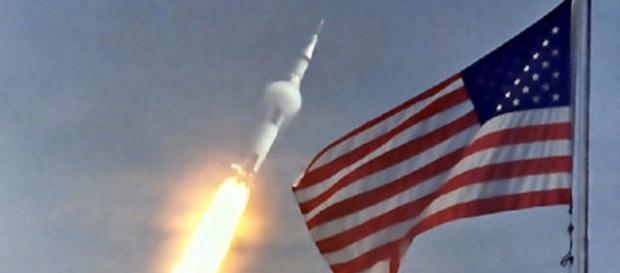 Apollo 11 launch (Courtesy NASA) Apollo 11 launch (Courtesy NASA)