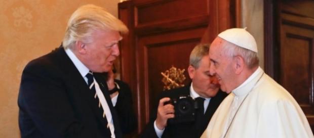 Le Vatican dénonce la politique de Donald Trump Le Vatican dénonce la politique de Donald Trump