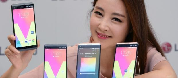 LG V30 could launch on August 31 / Photo via LG Electronics LG V30 could launch on August 31 / Photo via LG Electronics