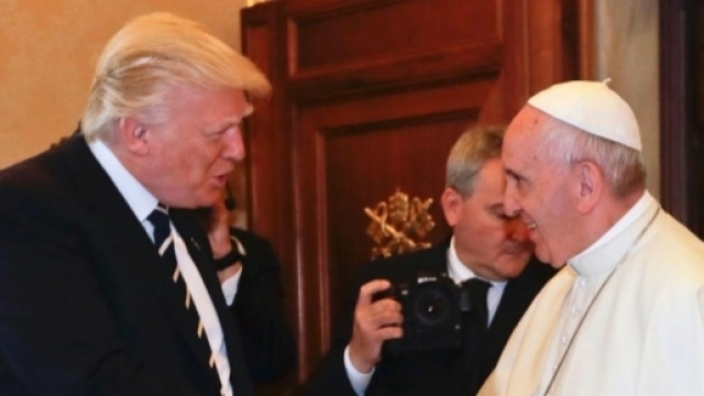 Le Vatican dénonce la politique de Donald Trump