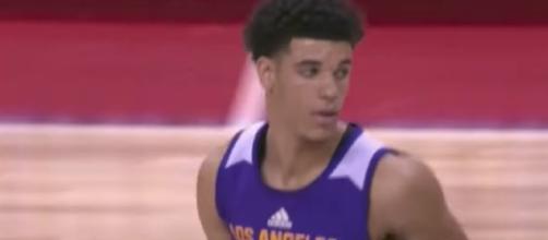 Lakers' rookie Lonzo Ball helped lead his team to the semifinals of the NBA Summer League in Las Vegas. [Image via NBA/YouTube]