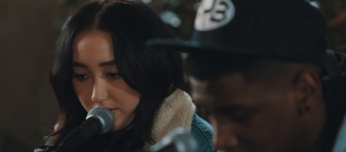 Noah Cyrus - Make Me (Cry) [Acoustic Performance] ft. Labrinth Image - NoahCyrusVEVO - YouTube