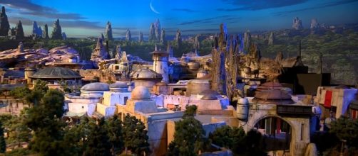 Photo land model of Disney's "Star Wars: Galaxy's Edge" screen capture from YouTube/Disney Parks