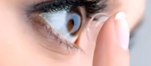 Woman had 27 contact lenses in one eye [Image: MCTV/YouTube screenshot]
