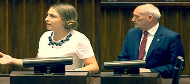 Kinga Gajewska oraz Antoni Macierewicz (źródło: sejm.gov.pl). Kinga Gajewska oraz Antoni Macierewicz (źródło: sejm.gov.pl).