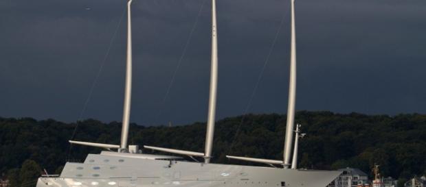 La barca a vela più grande del mondo La barca a vela più grande del mondo