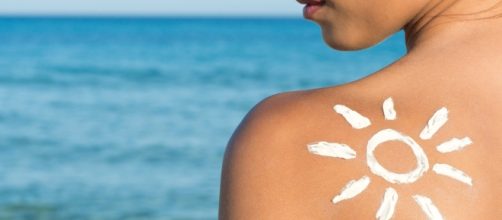 Diez consejos para cuidar tu piel y disfrutar del sol en verano ... - dermatologiajaen.com