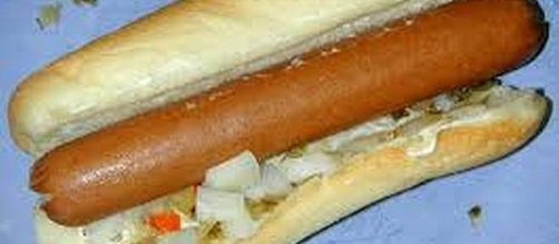Over 7 million hot dogs recalled because of bone fragments [Image: commons.wikimedia.org]
