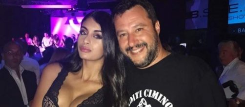 Salvini con la modella italo marocchina