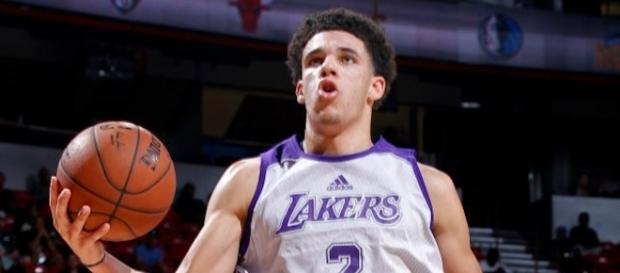 Image via Youtube channel: Real Ximo Pierto #LonzoBall Image via Youtube channel: Real Ximo Pierto #LonzoBall