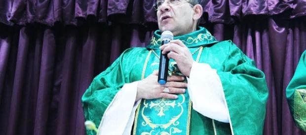 O Bispo de Guarulhos, Dom Edmilson durante Homilia na missa do MUTICOM. O evento foi realizado no dia 9 de julho. ( Foto: Reprodução) O Bispo de Guarulhos, Dom Edmilson durante Homilia na missa do MUTICOM. O evento foi realizado no dia 9 de julho. ( Foto: Reprodução)