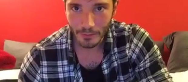Stefano De Martino infortunato in vacanza Stefano De Martino infortunato in vacanza