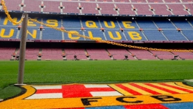 Le FC Barcelone ne lâche pas l'affaire