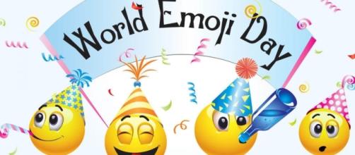 World Emoji Day - July 17, 2017 - Happy Days 365 - happydays-365.com