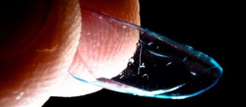 27 contact lenses were removed from a 67-year-old woman's eye/Photo via n41, Flickr