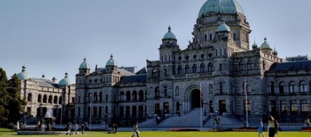 BC Legislature Buildings (Wikimedia Commons - wikimedia.org) BC Legislature Buildings (Wikimedia Commons - wikimedia.org)