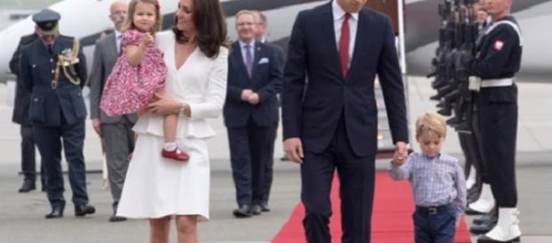 Kate Middleton and Prince William with their kids, Prince George and Princess Charlotte during their Poland visit/Photo via E! News, YouTube Kate Middleton and Prince William with their kids, Prince George and Princess Charlotte during their Poland visit/Photo via E! News, YouTube