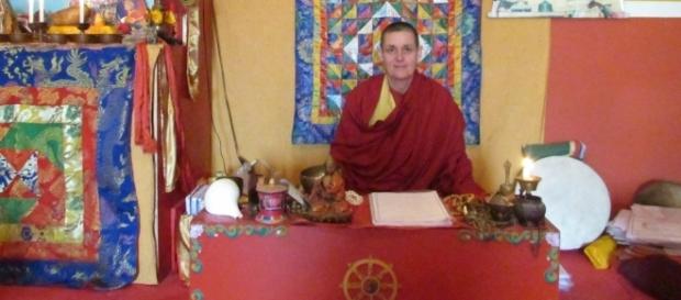 Monja Ani Sherab no Templo Sherab Ling; em São Caetano do Sul. ( Foto: Reprodução) Monja Ani Sherab no Templo Sherab Ling; em São Caetano do Sul. ( Foto: Reprodução)