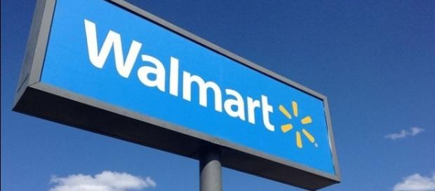 Photo Walmart sign via Wikimedia by MikeMozartJeepersMedia/CC BY-SA 3.0 Photo Walmart sign via Wikimedia by MikeMozartJeepersMedia/CC BY-SA 3.0
