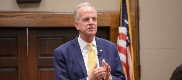 Sen. Jerry Moran withdraws support for GOP healthcare bill. Photo via GC Telegram, YouTube. Sen. Jerry Moran withdraws support for GOP healthcare bill. Photo via GC Telegram, YouTube.