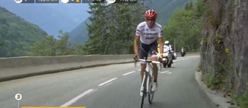 Alberto Contador all'attacco sulla Croix de Fer